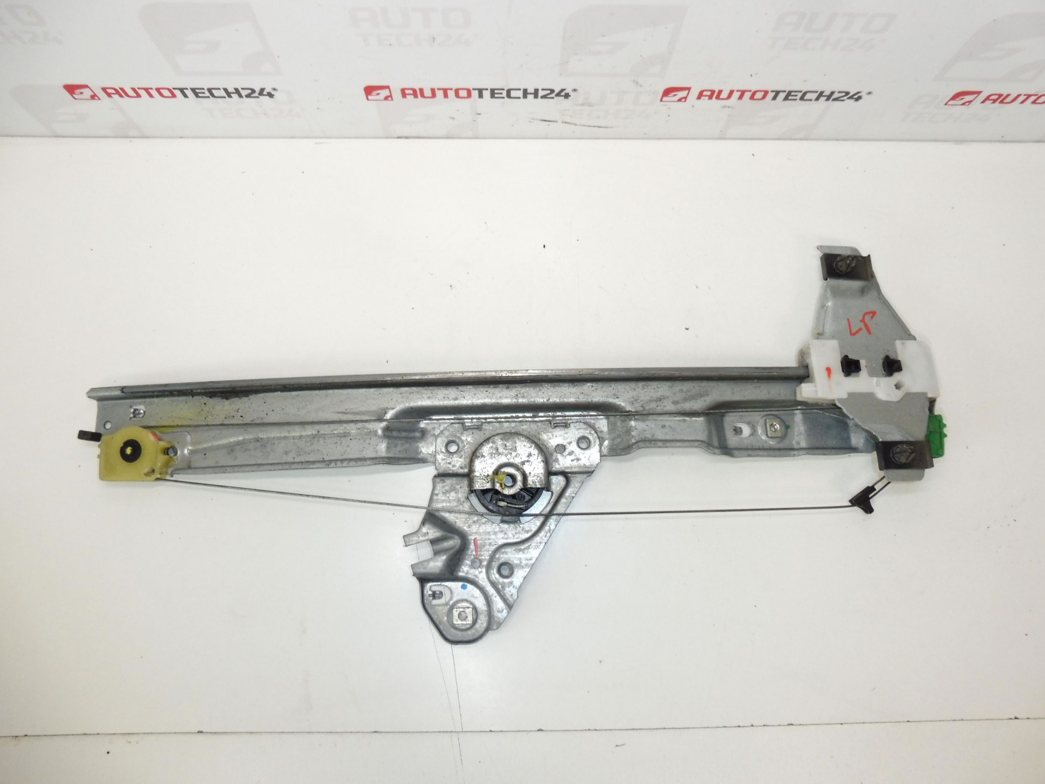 Mecanismo de enrolamento da janela esquerda Peugeot 308 9658927080 9221CW