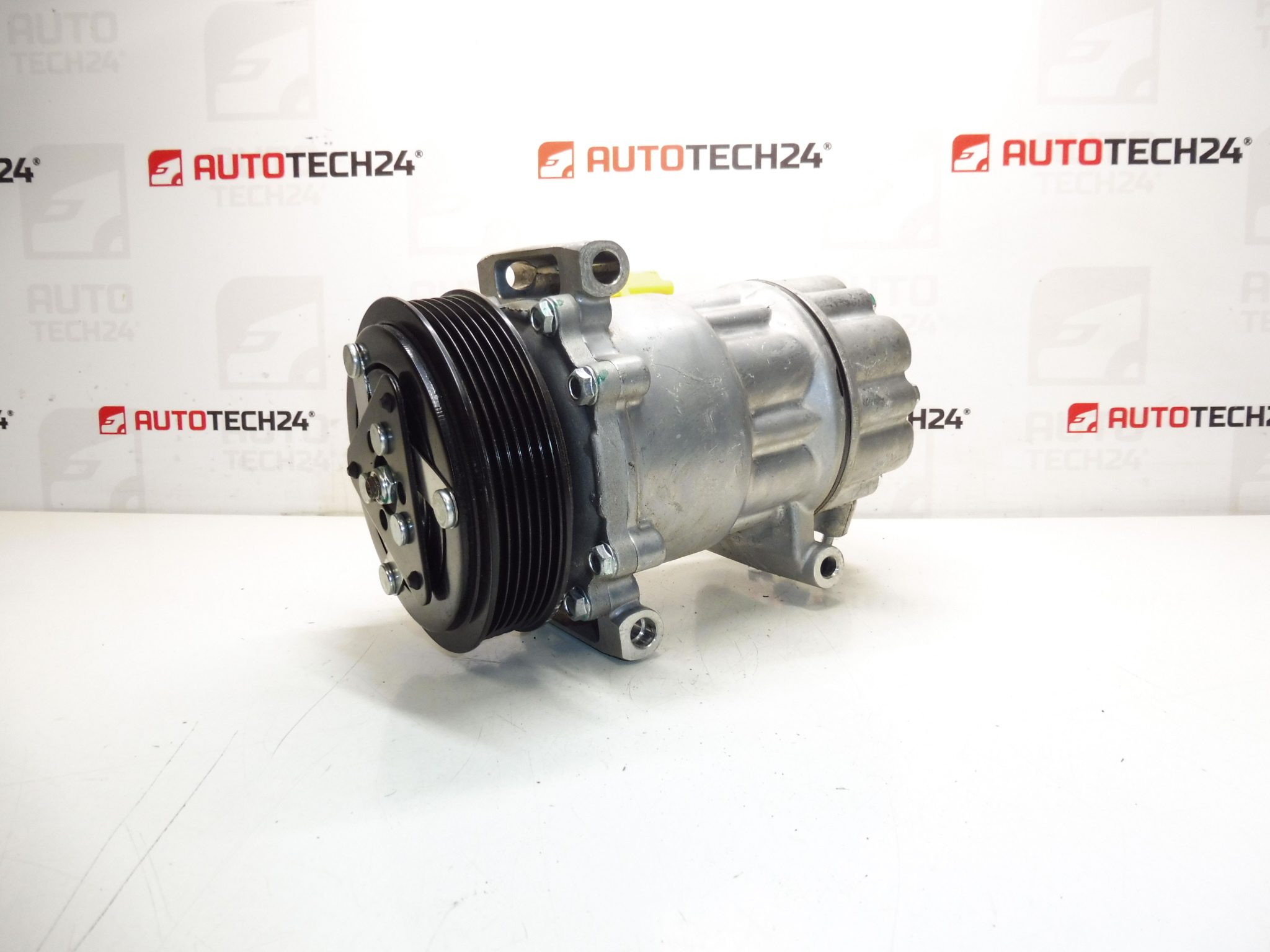 Compressor de ar condicionado novo MAHLE SD6C12 1355F 9659875780